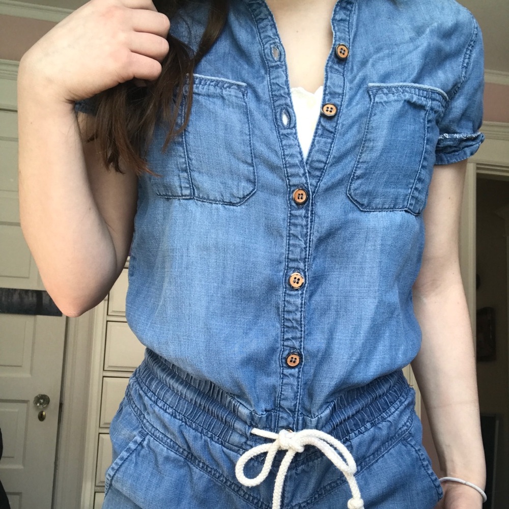 Jolt size S denim romper
